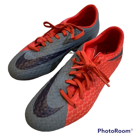 Nike Hypervenom Soccer Cleats (Women’s-8) - Picture 1 of 5